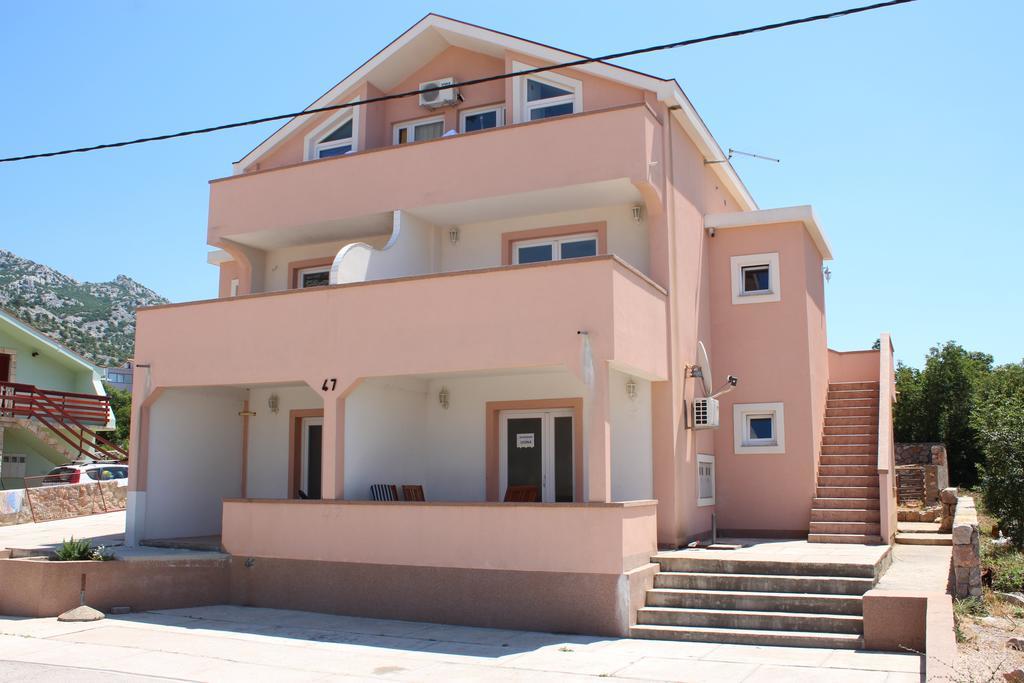 Apartmens Leona Apartment Karlobag Exterior photo